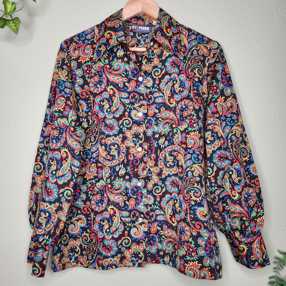Vintage 70s Vibrant Colorful Paisley Button-Up Shirt Dagger Collar Puff Sleeves